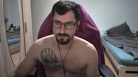 Snapshot of dan_the_man405 chatting on 12, 9, 2025 King Dan online show from 12, 9, 2025