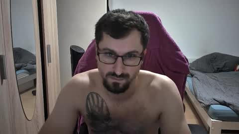 Snapshot of dan_the_man405 chatting on 24, 9, 2025 King Dan online show from 24, 9, 2025