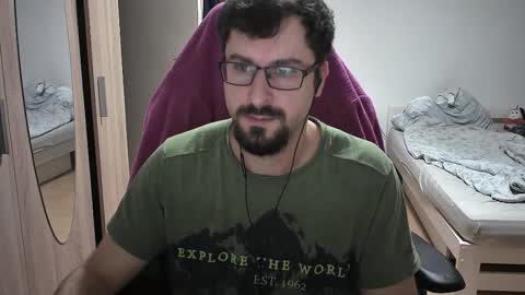 Snapshot of dan_the_man405 chatting on 4, 10, 2025 King Dan online show from 4, 10, 2025