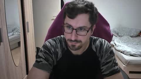 Snapshot of dan_the_man405 chatting on 8, 10, 2025 King Dan online show from 8, 10, 2025