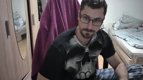 Snapshot of dan_the_man405 chatting on 19, 10, 2025 King Dan online show from 19, 10, 2025