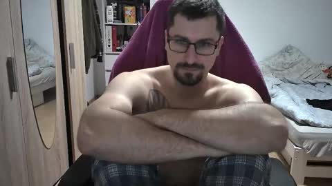 Snapshot of dan_the_man405 chatting on 21, 10, 2025 King Dan online show from 21, 10, 2025