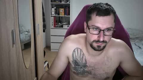 Snapshot of dan_the_man405 chatting on 24, 10, 2025 King Dan online show from 24, 10, 2025