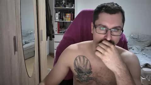 Snapshot of dan_the_man405 chatting on 26, 10, 2025 King Dan online show from 26, 10, 2025