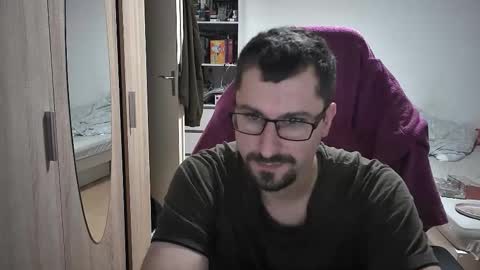 Snapshot of dan_the_man405 chatting on 28, 10, 2025 King Dan online show from 28, 10, 2025