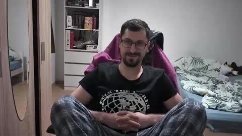 Snapshot of dan_the_man405 chatting on 3, 11, 2025 King Dan online show from 3, 11, 2025