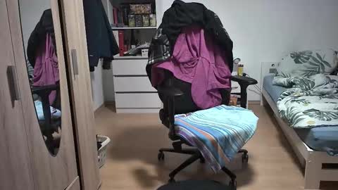 Snapshot of dan_the_man405 chatting on 18, 11, 2025 King Dan online show from 18, 11, 2025