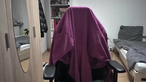 Snapshot of dan_the_man405 chatting on 23, 11, 2025 King Dan online show from 23, 11, 2025