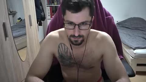 Snapshot of dan_the_man405 chatting on 25, 11, 2025 King Dan online show from 25, 11, 2025