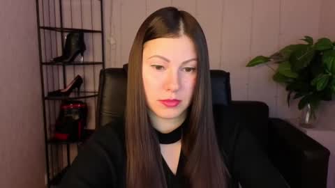 Dana Dom online show from 4, 3, 2026