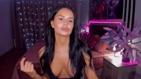 Snapshot of danamiers chatting on 20, 11, 2025 DanaMiers online show from 20, 11, 2025