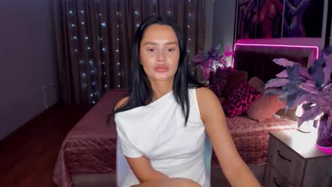 Snapshot of danamiers chatting on 24, 11, 2025 DanaMiers online show from 24, 11, 2025