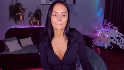 DanaMiers online show from 15, 4, 2026