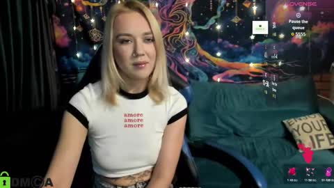 Snapshot of dances_queen chatting on 9, 2, 2026 dances_queen online show from 9, 2, 2026