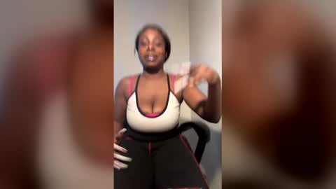 Snapshot of dancinglxoxo chatting on 11, 3, 2026 dancinglxoxo online show from 11, 3, 2026