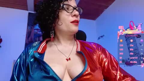 Snapshot of daneshka_naughty chatting on 5, 10, 2025 DANESHKA online show from 5, 10, 2025