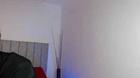 Ela and Santi online show from 12, 6, 2026