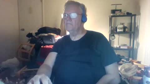 Snapshot of dangerslut7 chatting on 11, 10, 2025 dangerslut7 online show from 11, 10, 2025