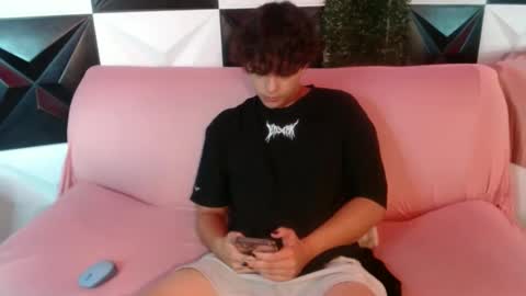 dani_cumboy online show from 17, 12, 2024