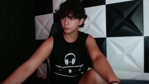 dani_cumboy online show from 28, 12, 2024