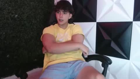 dani_cumboy online show from 6, 2, 2025