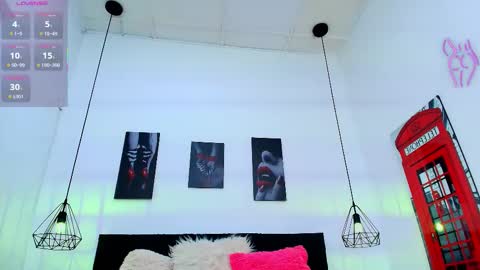 Snapshot of dani_dreams19 chatting on 17, 10, 2025 DANI online show from 17, 10, 2025