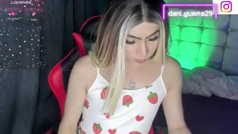 Snapshot of dani_lovet1 chatting on 22, 4, 2026 dani online show from 22, 4, 2026