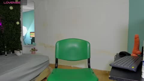 Snapshot of dani_lue chatting on 15, 12, 2024 dani_lue online show from 15, 12, 2024