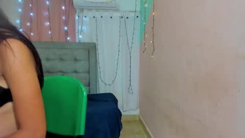 Snapshot of dani_lue chatting on 25, 1, 2025 dani_lue online show from 25, 1, 2025