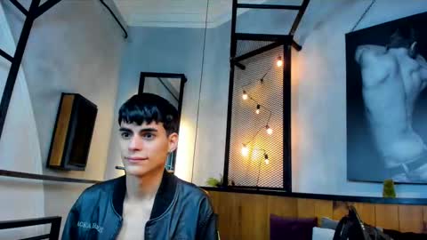 Snapshot of dani_mc chatting on 24, 11, 2025 dani_mc online show from 24, 11, 2025