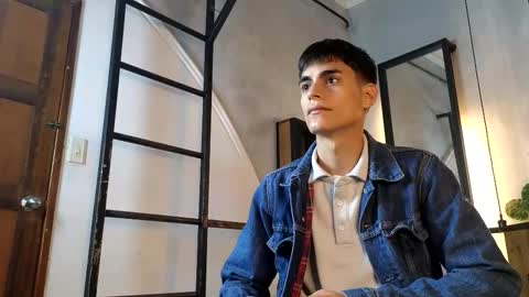 Snapshot of dani_mc chatting on 16, 12, 2025 dani_mc online show from 16, 12, 2025