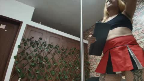 Snapshot of dania_ch chatting on 16, 11, 2025 Dania online show from 16, 11, 2025