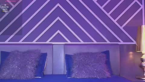 Snapshot of daniaramirez chatting on 17, 12, 2025 DANIA online show from 17, 12, 2025