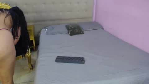 Danibloom  online show from 25, 2, 2026