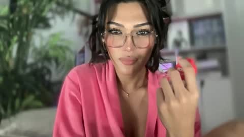 Snapshot of danica_walton chatting on 9, 1, 2025 danica_walton online show from 9, 1, 2025