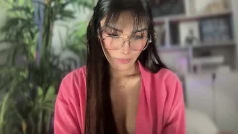 Snapshot of danica_walton chatting on 16, 1, 2025 danica_walton online show from 16, 1, 2025