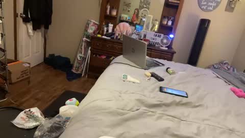 Dani Dragon online show from 20, 12, 2024