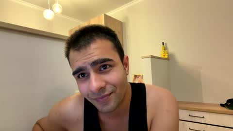 Snapshot of daniel_ice chatting on 8, 4, 2026 Daniel online show from 8, 4, 2026
