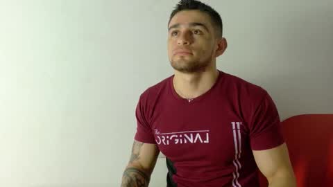 Snapshot of daniel_ova chatting on 19, 12, 2025 Sexy Dani online show from 19, 12, 2025