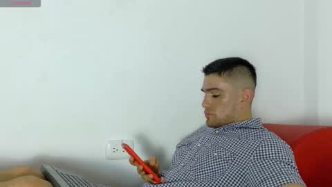 Snapshot of daniel_ova chatting on 9, 1, 2026 Sexy Dani online show from 9, 1, 2026