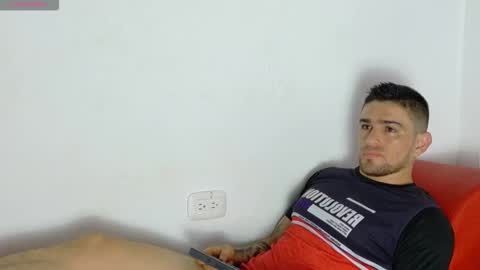 Snapshot of daniel_ova chatting on 14, 1, 2026 Sexy Dani online show from 14, 1, 2026