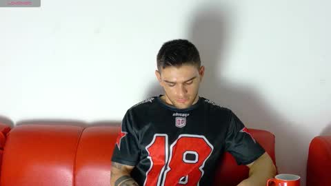 Snapshot of daniel_ova chatting on 7, 2, 2026 Sexy Dani online show from 7, 2, 2026