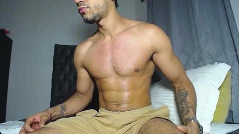 Daniel Sherlock online show from 3, 2, 2025