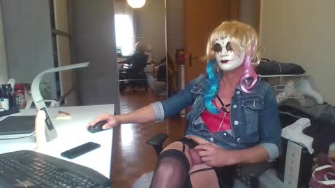 newcumer online show from 9, 1, 2025