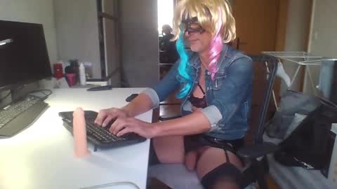 newcumer online show from 18, 2, 2025