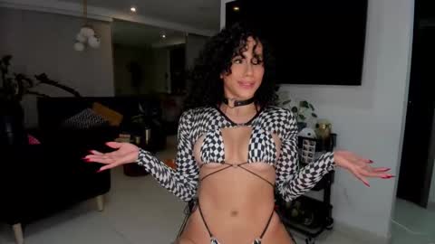 Snapshot of daniela_arenas chatting on 14, 11, 2025 daniela_arenas online show from 14, 11, 2025