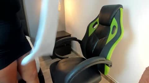 D A N I online show from 11, 10, 2025