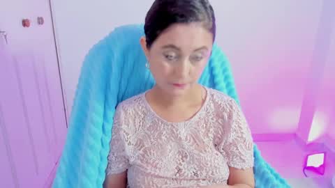 Snapshot of danielahot2 chatting on 19, 11, 2025 Daniela online show from 19, 11, 2025