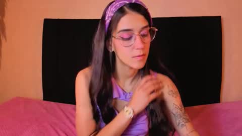 Snapshot of danielamonroe chatting on 19, 12, 2025 danielamonroe online show from 19, 12, 2025