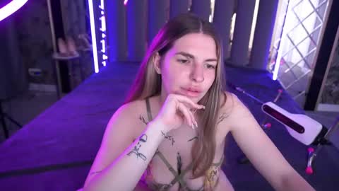 Snapshot of danielareign chatting on 2, 6, 2026 danielareign online show from 2, 6, 2026